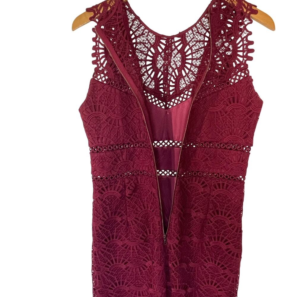 BARDOT Women’s Burgundy Lace Sheath Dress size 8/medium - Picture 6 of 7